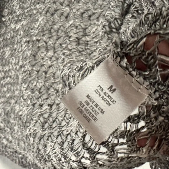 Dress Barn Open Knit Texture Cardigan Gray M Boho Coastal Cottage Transitional - Picture 5 of 9